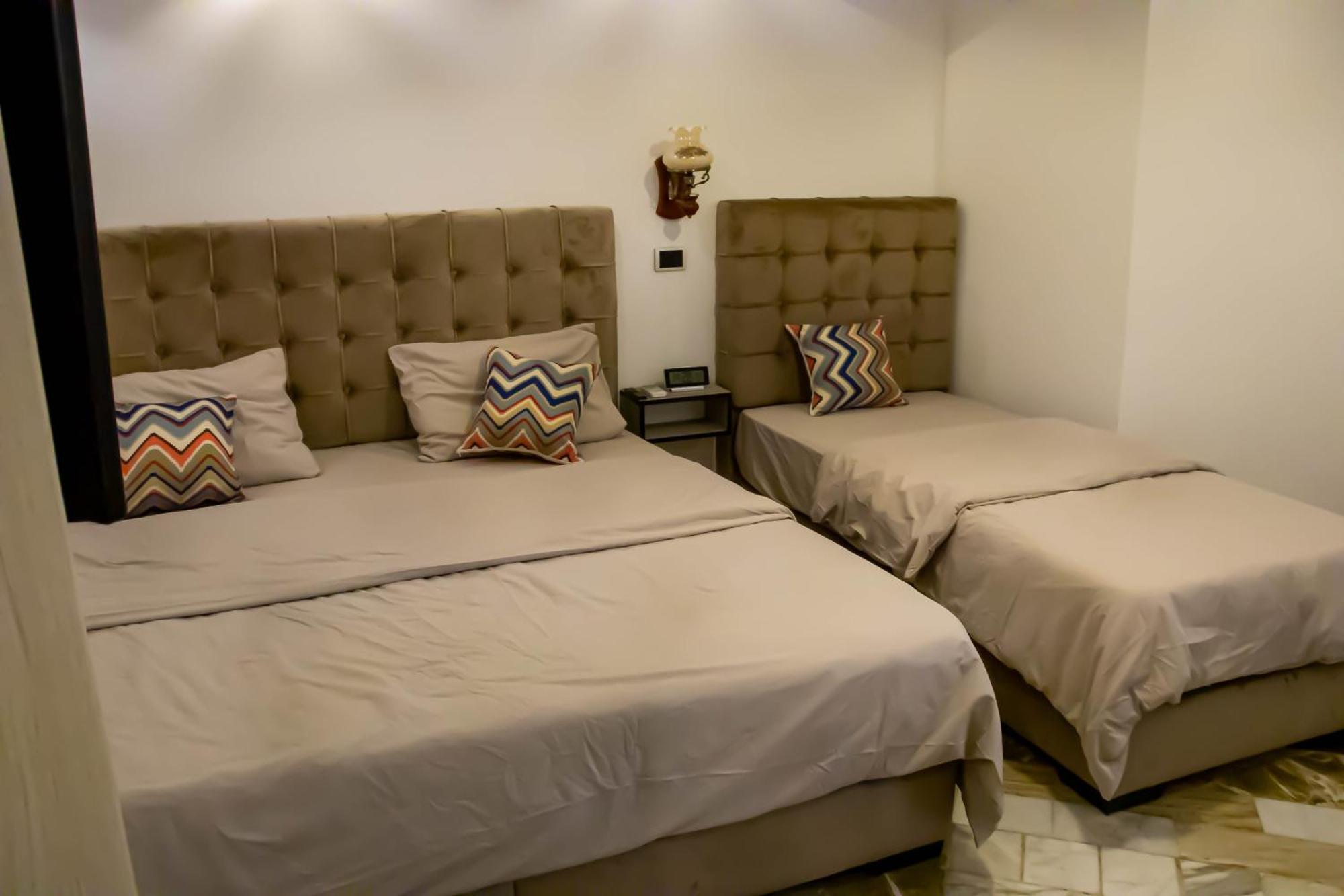 Celestia Boutique Inn - Boutique Stay Overlooking Jerash Ruins จีราช ภายนอก รูปภาพ