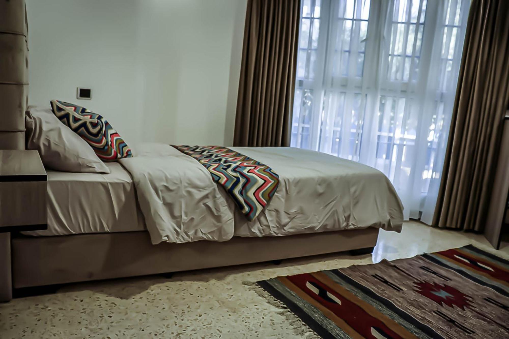 Celestia Boutique Inn - Boutique Stay Overlooking Jerash Ruins จีราช ภายนอก รูปภาพ